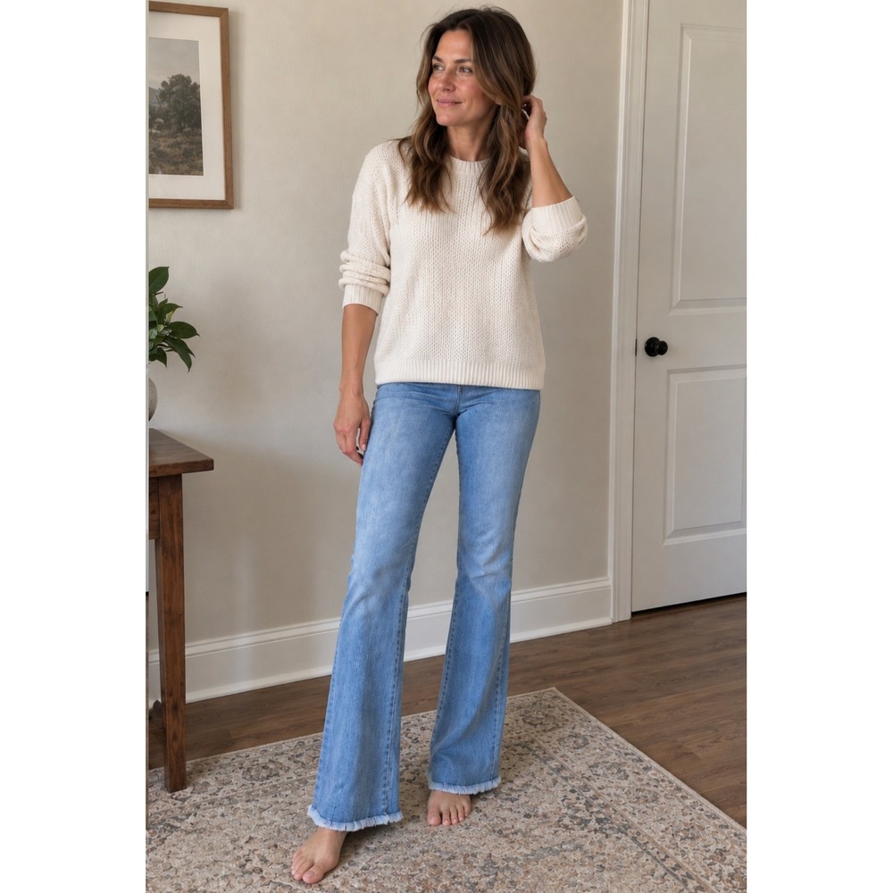 Avenue Montaigne Bellini F1236 Blue Flare Leg Pull On Jeans Pants Raw Hem 12